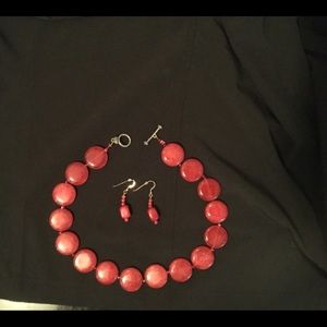 Red glass disk necklace with earrings
